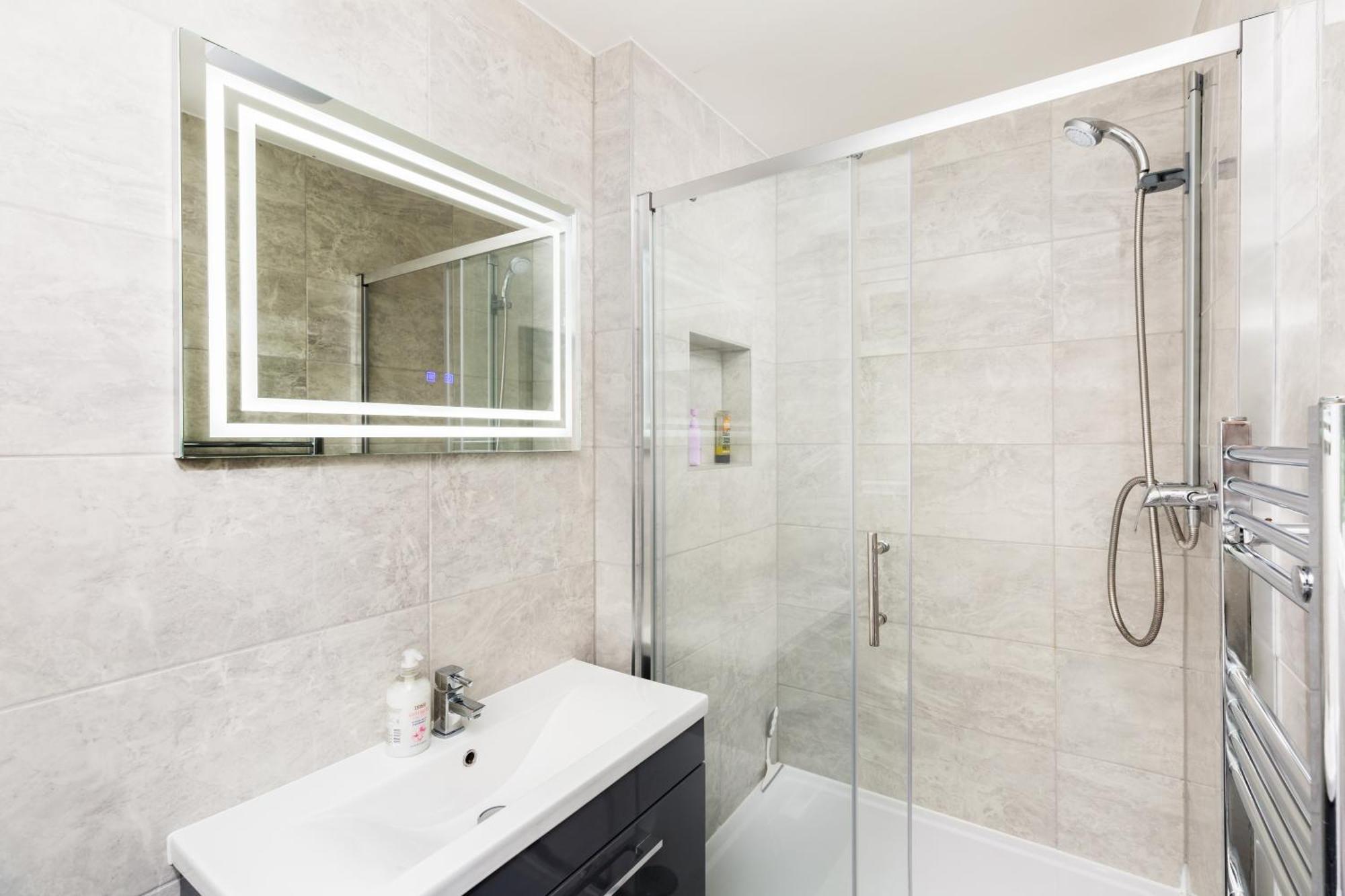 1-Bedroom Apartment In Leamington Spa With Free Parking Exteriör bild