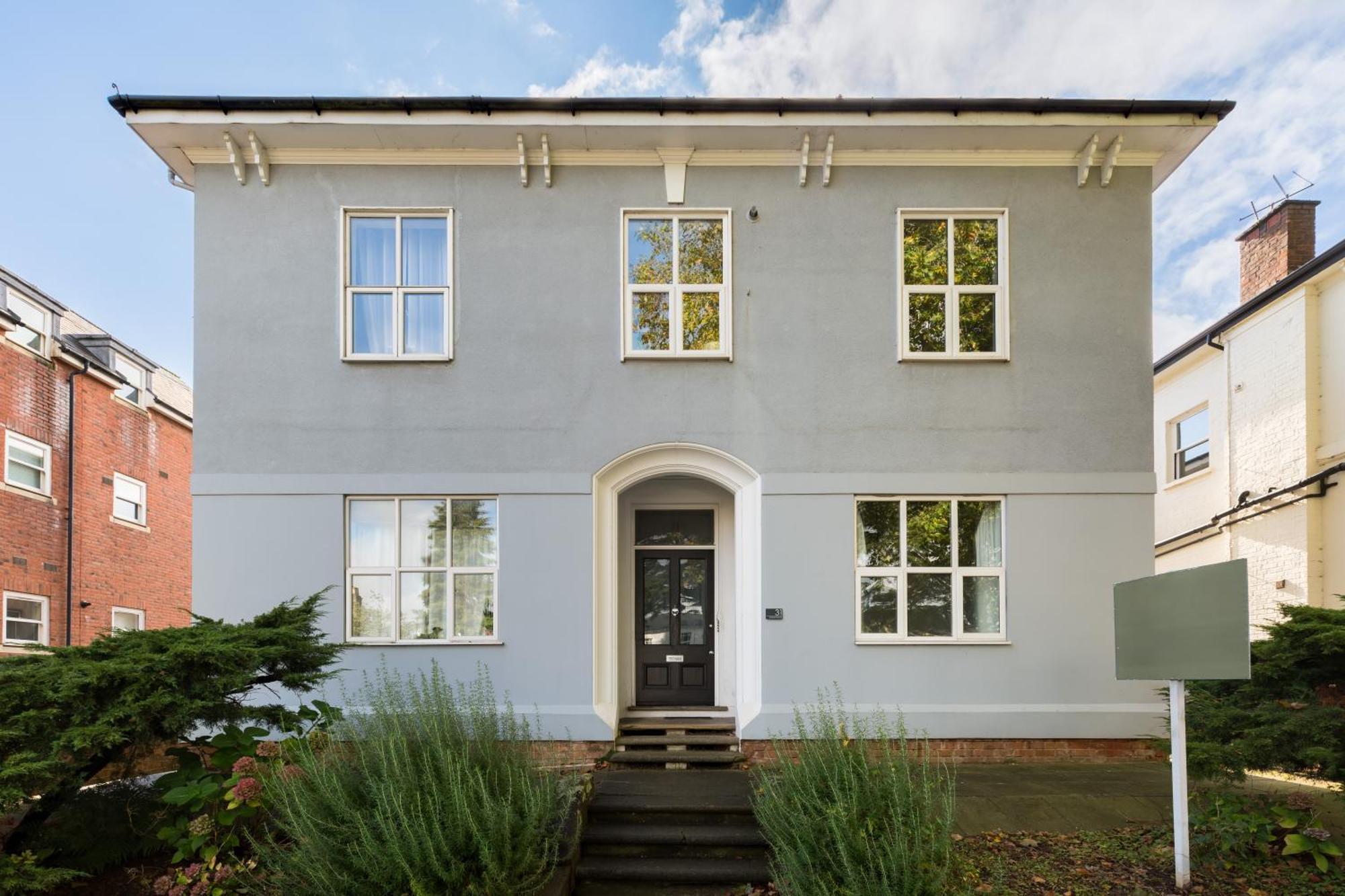 1-Bedroom Apartment In Leamington Spa With Free Parking Exteriör bild